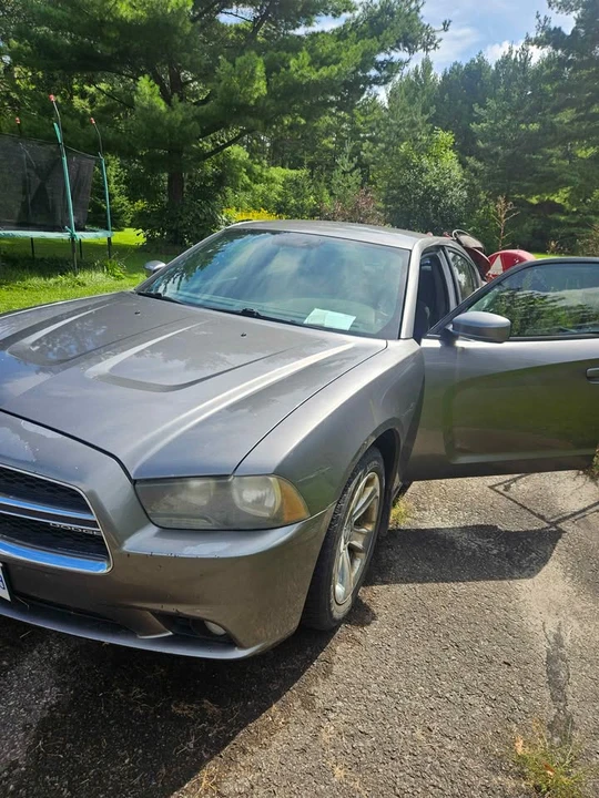 2011 Dodge Charger 7th Gen - Image 2 of 6