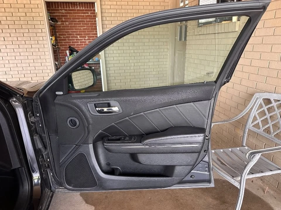 2011 Dodge Charger 7th Gen - Image 15 of 20