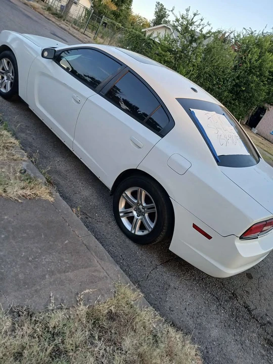 2011 Dodge Charger 7th Gen - Image 5 of 5