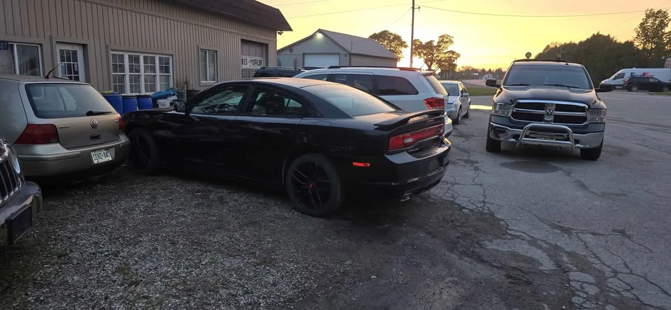 2011 Dodge Charger 7th Gen - Image 4 of 5