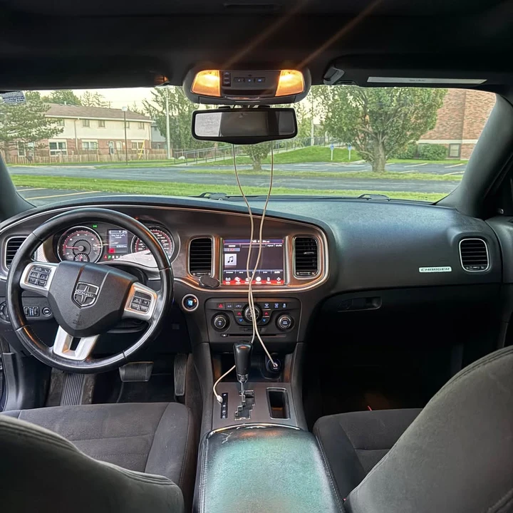 2011 Dodge Charger 7th Gen - Image 11 of 16
