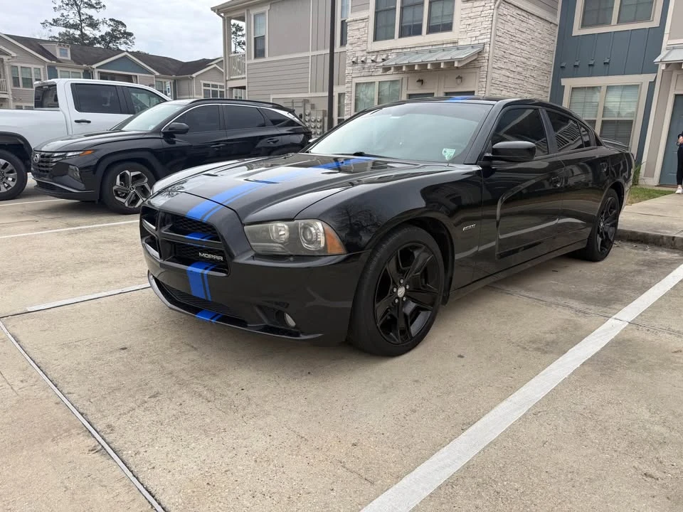 2011 Dodge Charger 7th Gen - Image 2 of 11