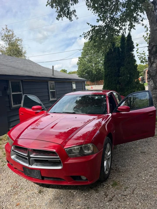2011 Dodge Charger 7th Gen - Image 2 of 18