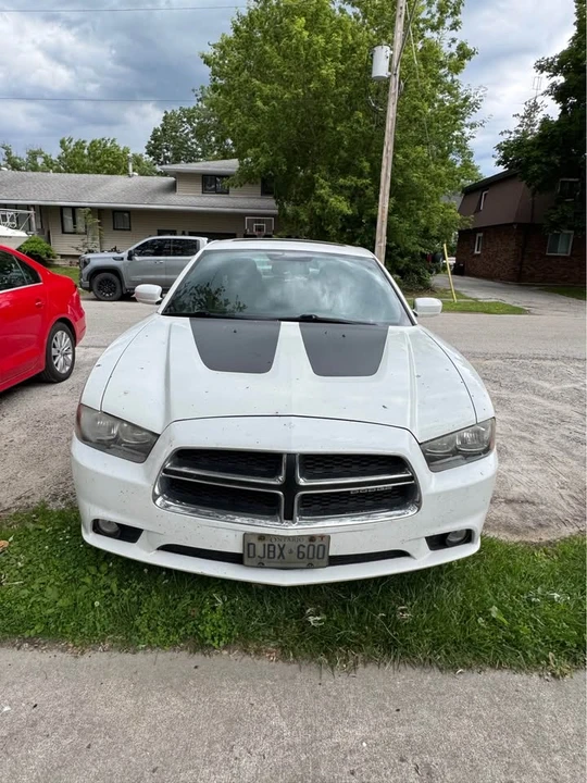 2011 Dodge Charger 7th Gen - Image 2 of 10