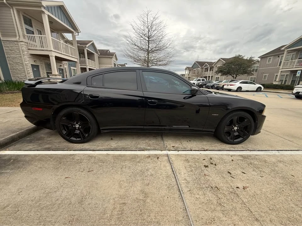 2011 Dodge Charger 7th Gen - Image 4 of 11