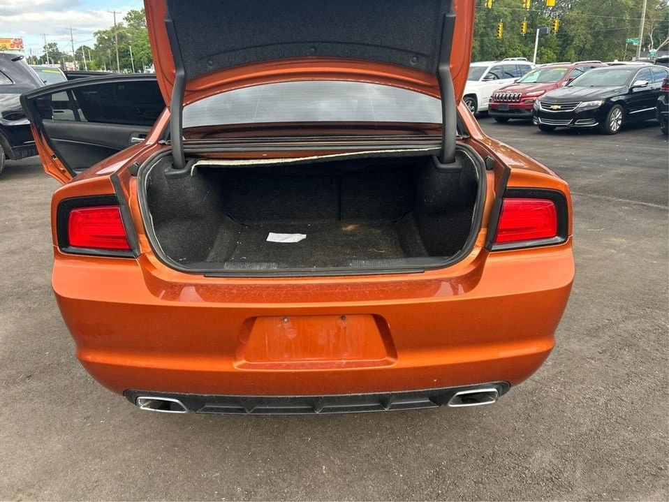 2011 Dodge Charger 7th Gen - Image 13 of 20