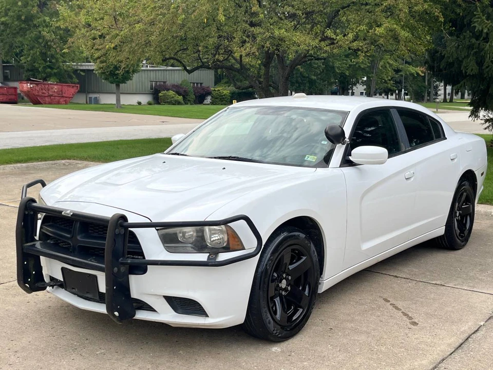 2011 Dodge Charger 7th Gen - Image 4 of 9