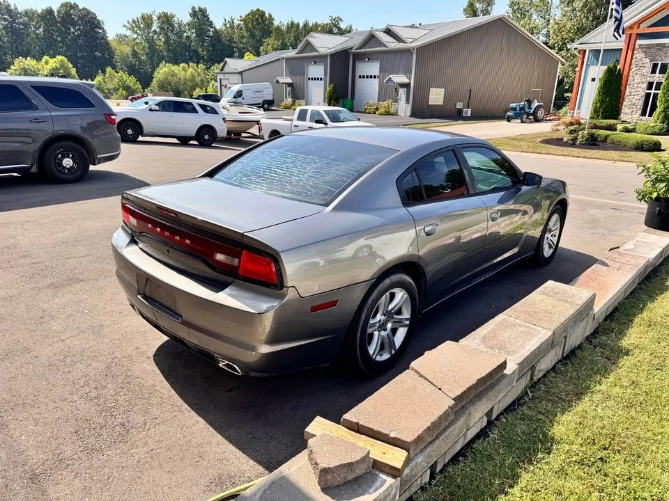 2011 Dodge Charger 7th Gen - Image 2 of 14