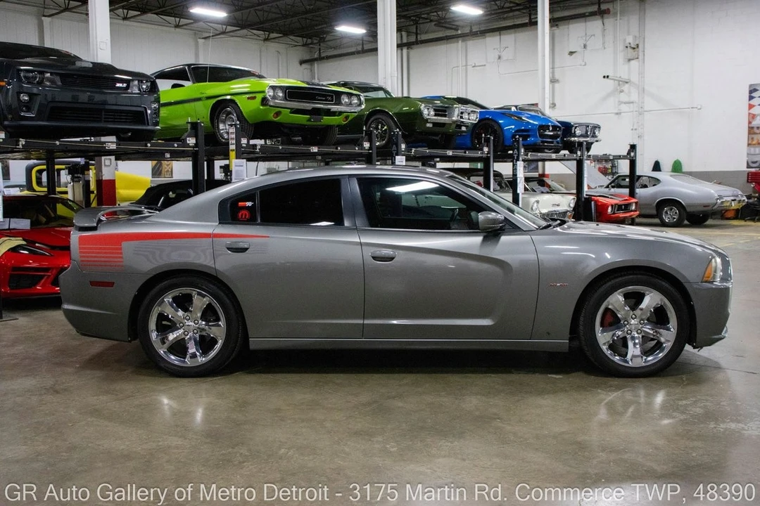 2011 Dodge Charger 7th Gen - Image 4 of 31