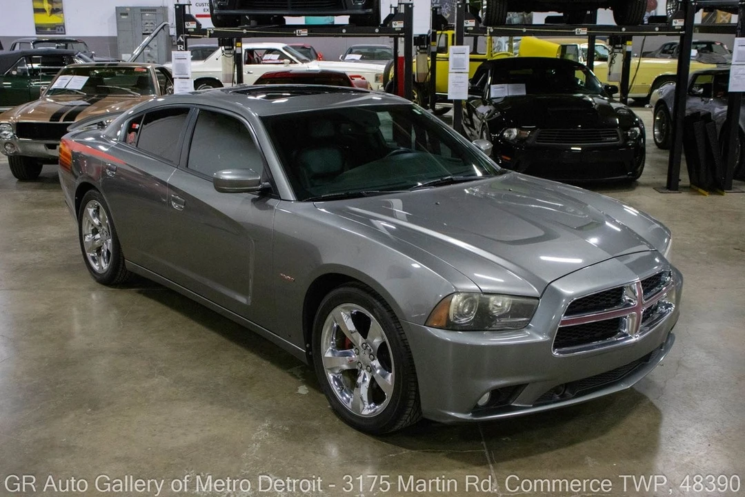2011 Dodge Charger 7th Gen - Image 5 of 31