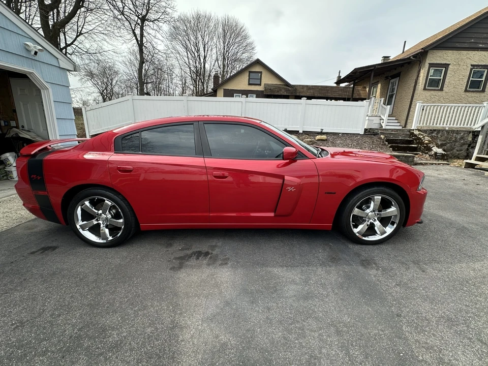 2011 Dodge Charger 7th Gen - Image 15 of 27
