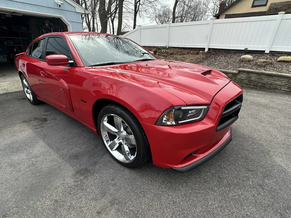 2011 Dodge Charger 7th Gen - Image 14 of 27
