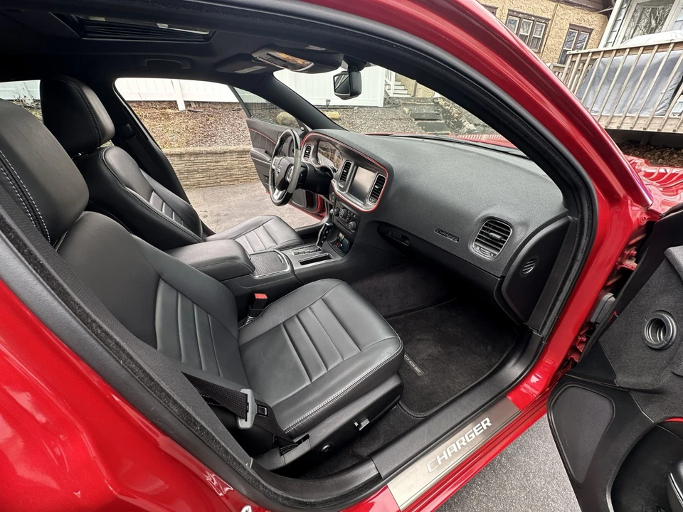 2011 Dodge Charger 7th Gen - Image 10 of 27