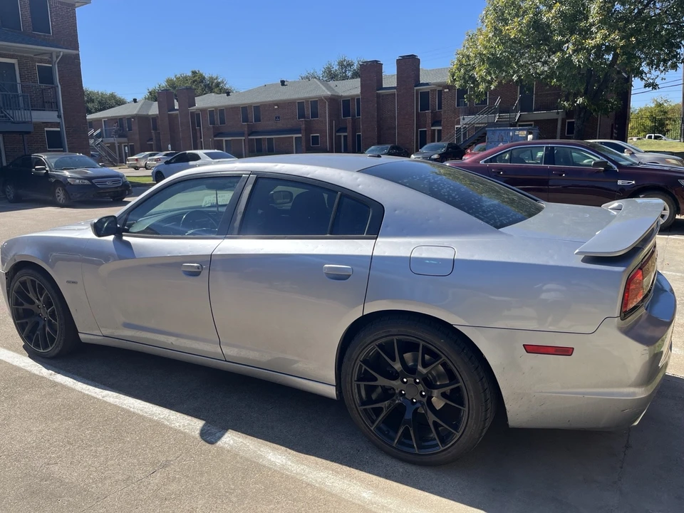 2011 Dodge Charger 7th Gen - Image 8 of 18