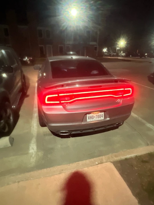2011 Dodge Charger 7th Gen - Image 4 of 11