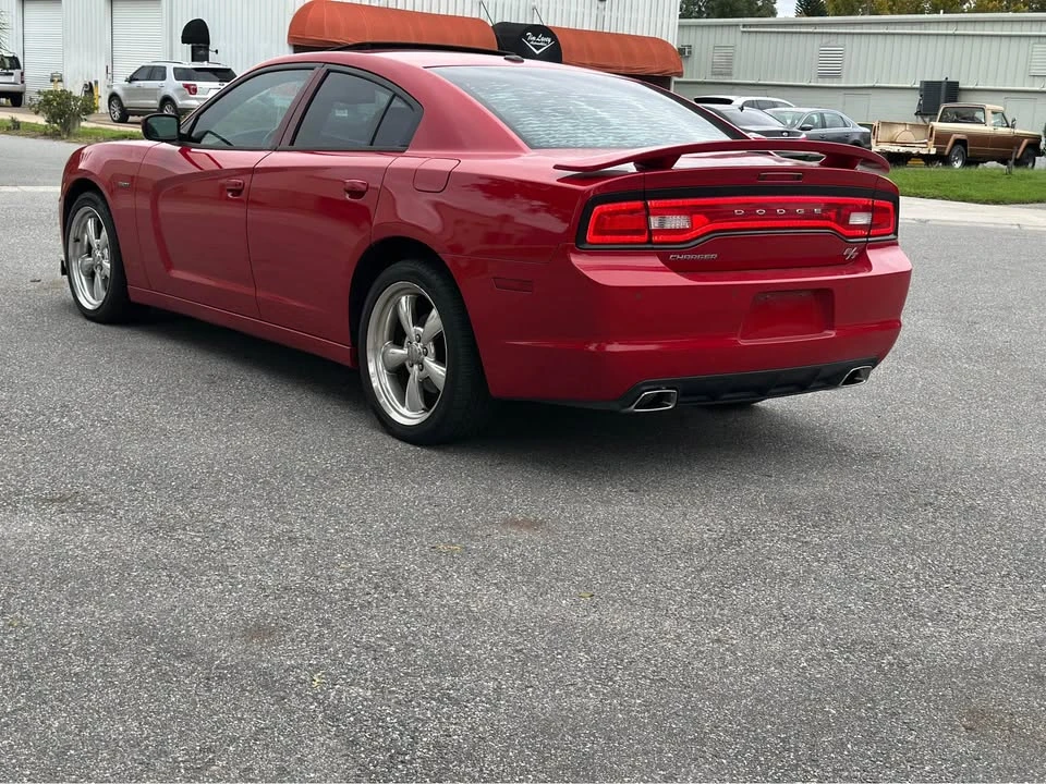 2011 Dodge Charger 7th Gen - Image 3 of 12