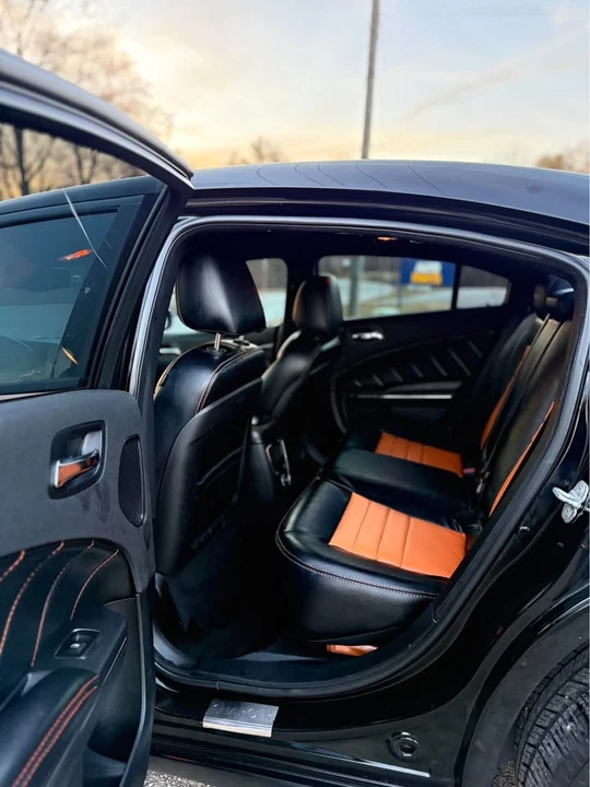 2011 Dodge Charger - Image 14 of 16