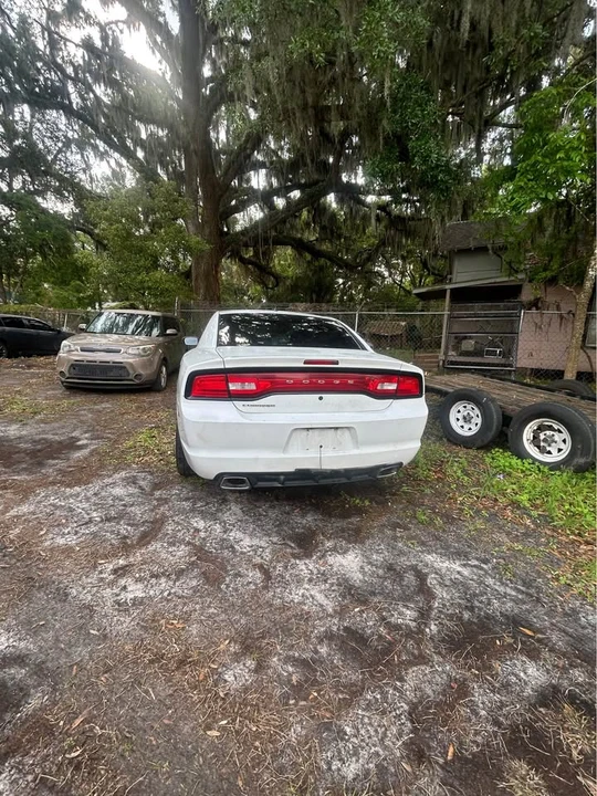 2011 Dodge Charger 7th Gen - Image 5 of 9