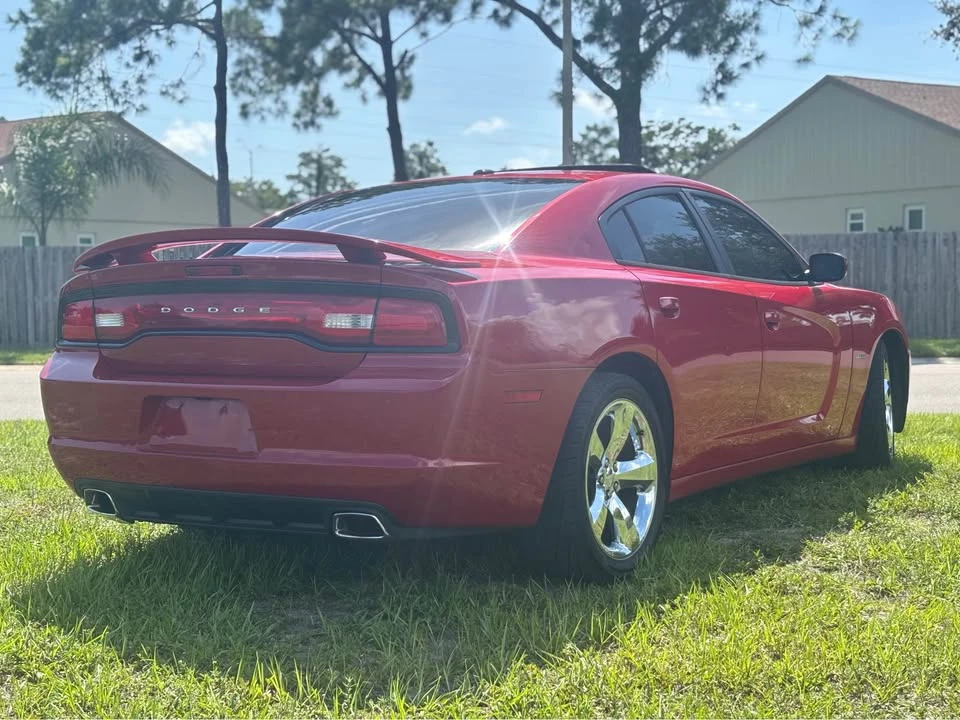 2011 Dodge Charger 7th Gen - Image 4 of 19