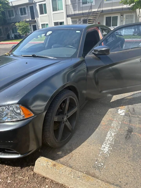 2011 Dodge Charger 7th Gen - Image 2 of 4