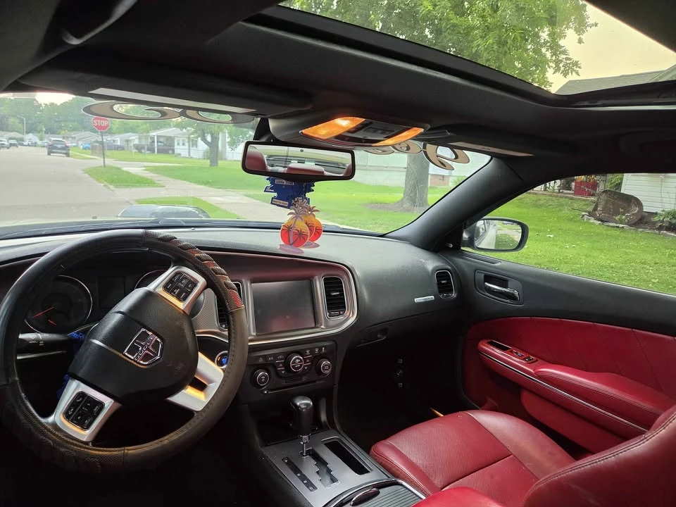 2011 Dodge Charger 7th Gen - Image 6 of 7