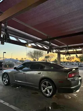 2011 Dodge Charger R/T Max Sedan 4D