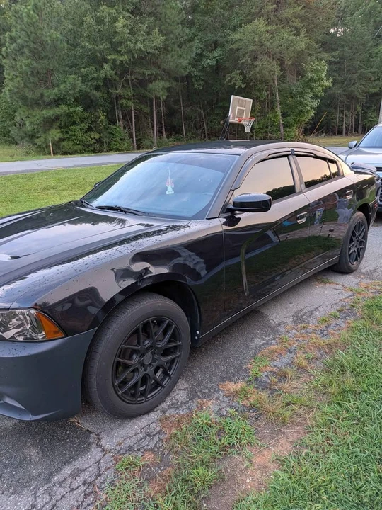 2011 Dodge Charger 7th Gen - Image 3 of 6