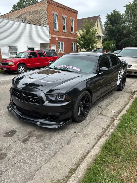 2011 Dodge Charger 7th Gen - Image 2 of 10