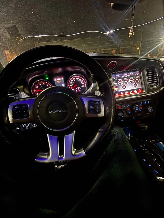 2011 Dodge Charger 7th Gen - Image 8 of 10