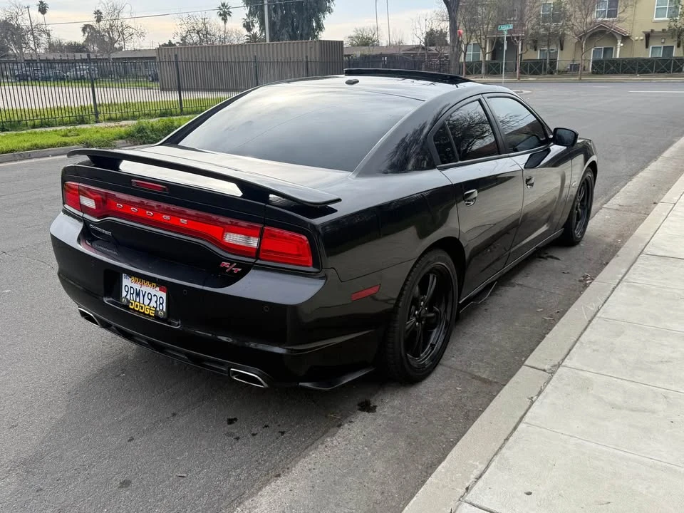 2011 Dodge Charger 7th Gen - Image 5 of 15