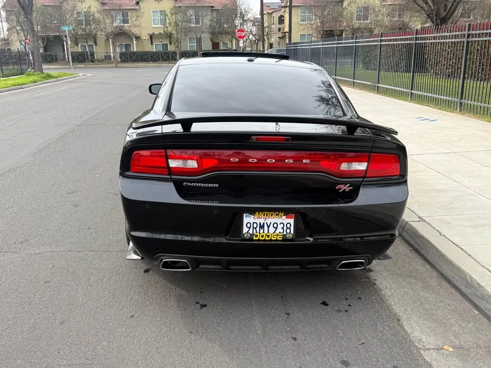2011 Dodge Charger 7th Gen - Image 4 of 15