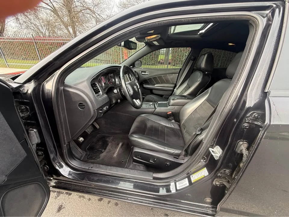 2011 Dodge Charger 7th Gen - Image 10 of 15