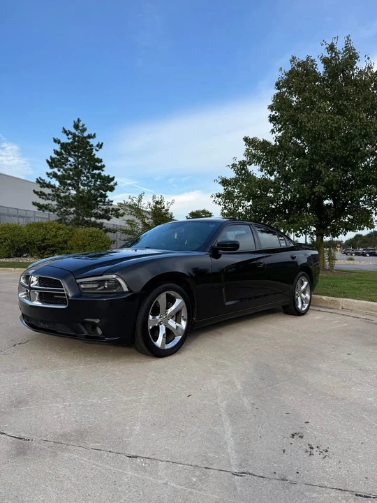 2011 Dodge Charger 7th Gen - Image 5 of 17