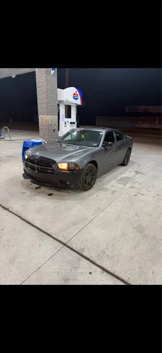 2011 Dodge Charger 7th Gen - Image 2 of 2