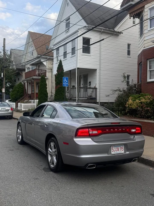 2011 Dodge Charger 7th Gen - Image 5 of 16