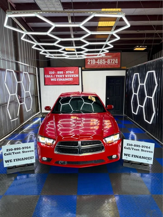 2011 Dodge Charger 7th Gen - Image 9 of 11