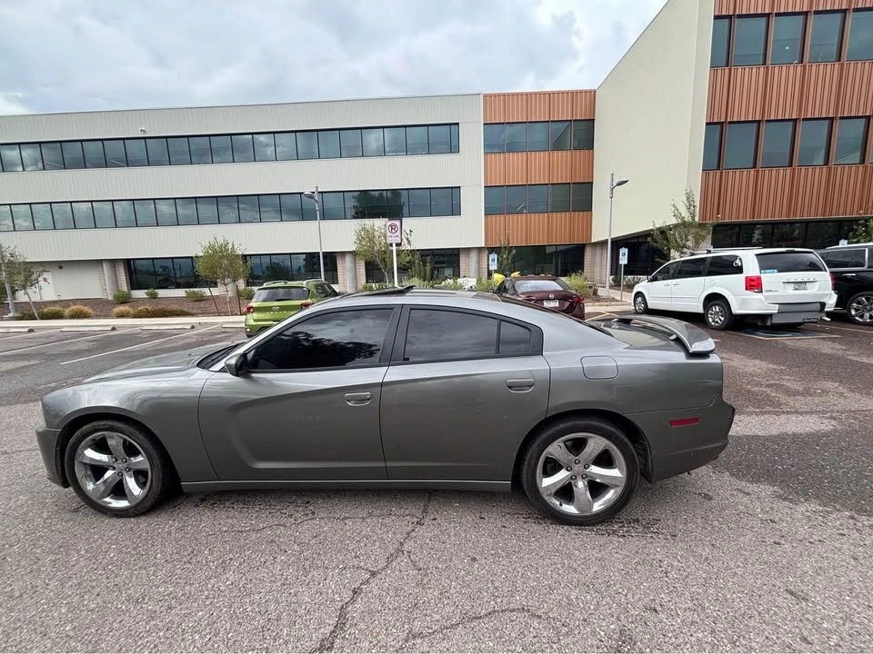 2011 Dodge Charger 7th Gen - Image 7 of 9