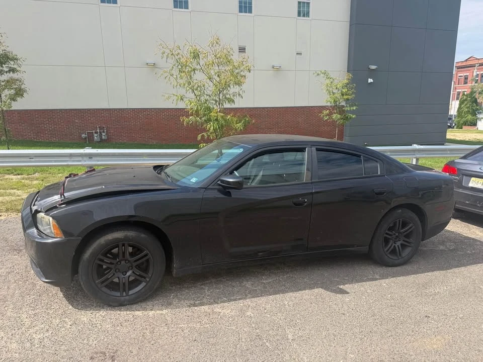 2011 Dodge Charger 7th Gen - Image 2 of 3
