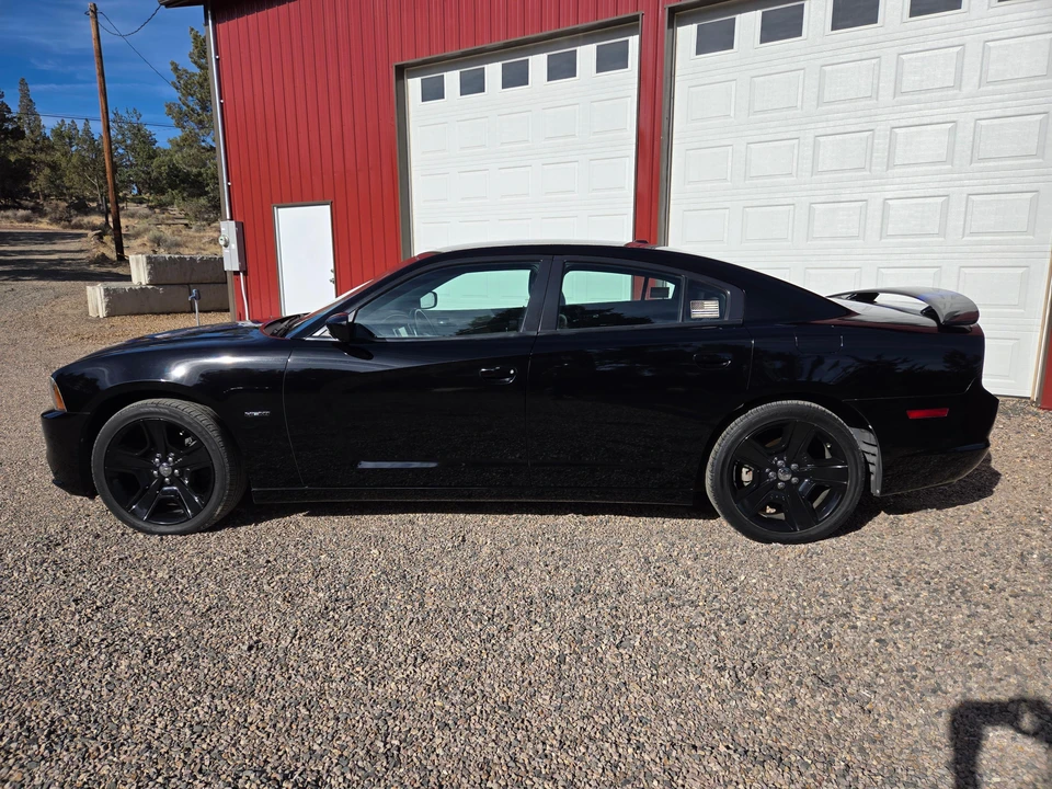 2011 Dodge Charger 7th Gen - Image 17 of 31