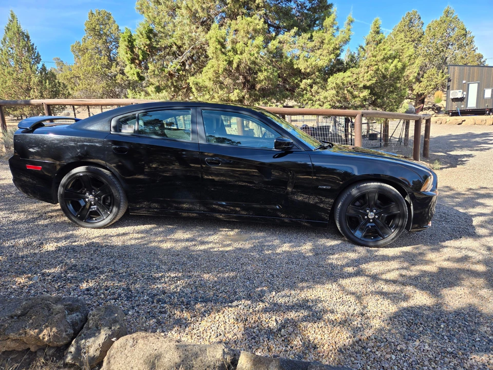 2011 Dodge Charger 7th Gen - Image 11 of 31