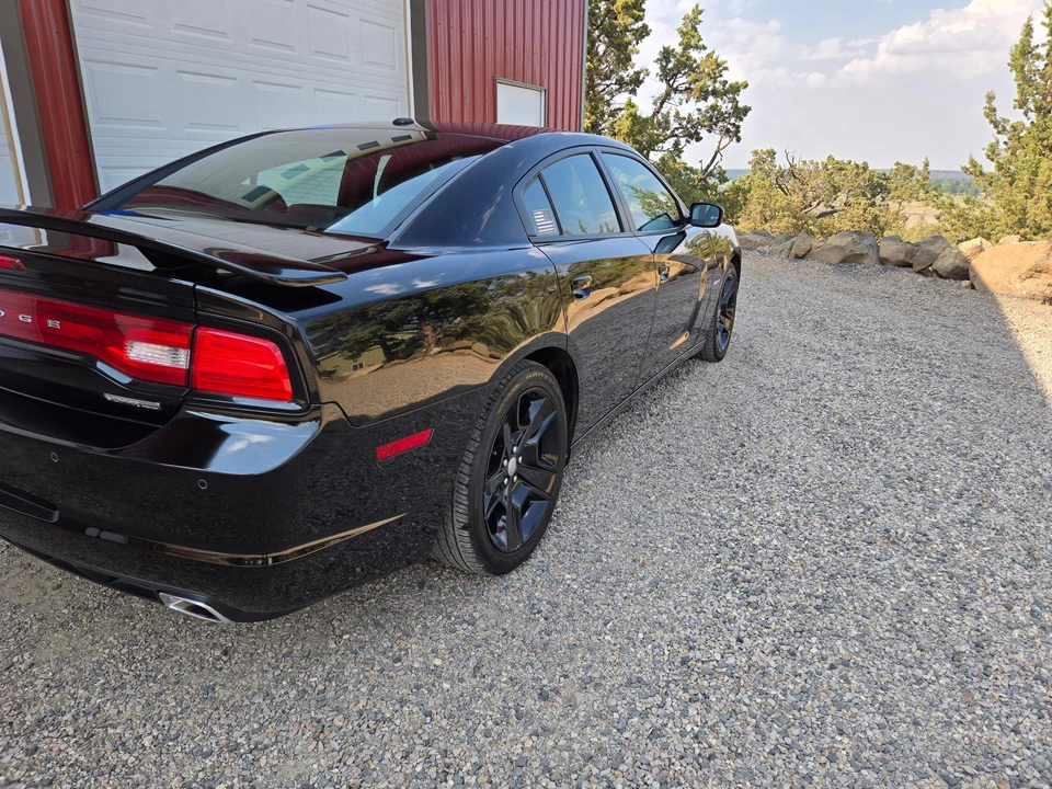 2011 Dodge Charger 7th Gen - Image 21 of 31