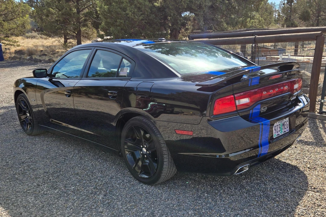2011 Dodge Charger 7th Gen - Image 4 of 31