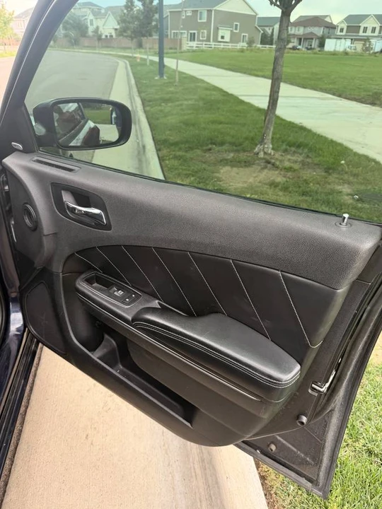 2011 Dodge Charger 7th Gen - Image 7 of 12