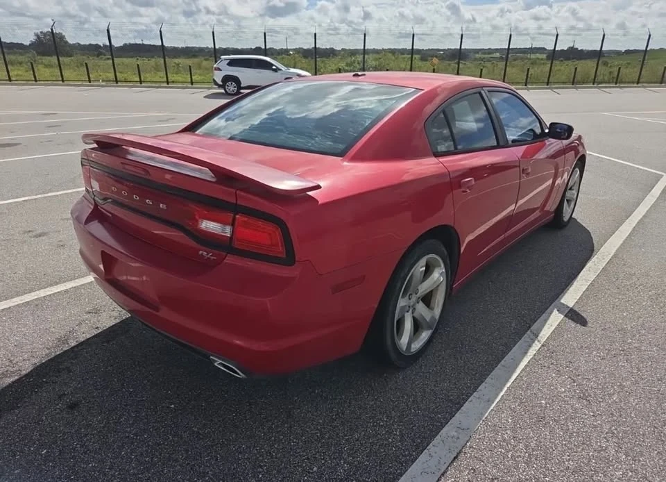 2011 Dodge Charger 7th Gen - Image 3 of 9