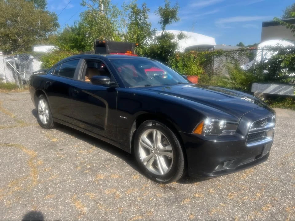 2011 Dodge Charger 7th Gen - Image 4 of 17
