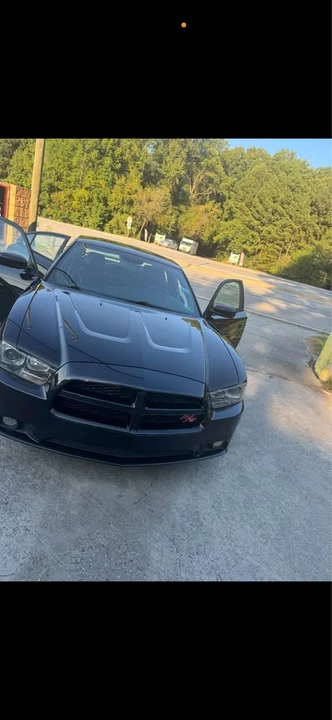 2011 Dodge Charger 7th Gen - Image 2 of 8