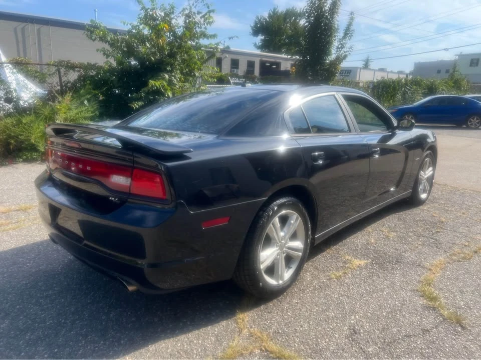 2011 Dodge Charger 7th Gen - Image 7 of 17