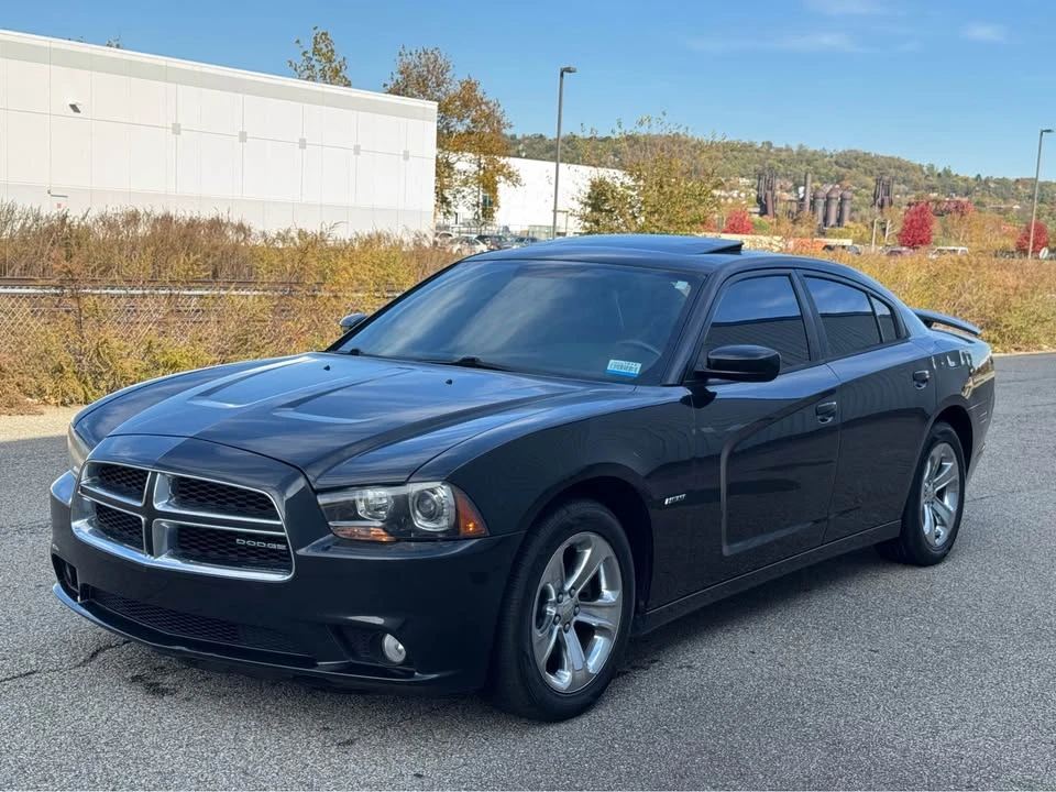 2011 Dodge Charger 7th Gen - Image 2 of 18