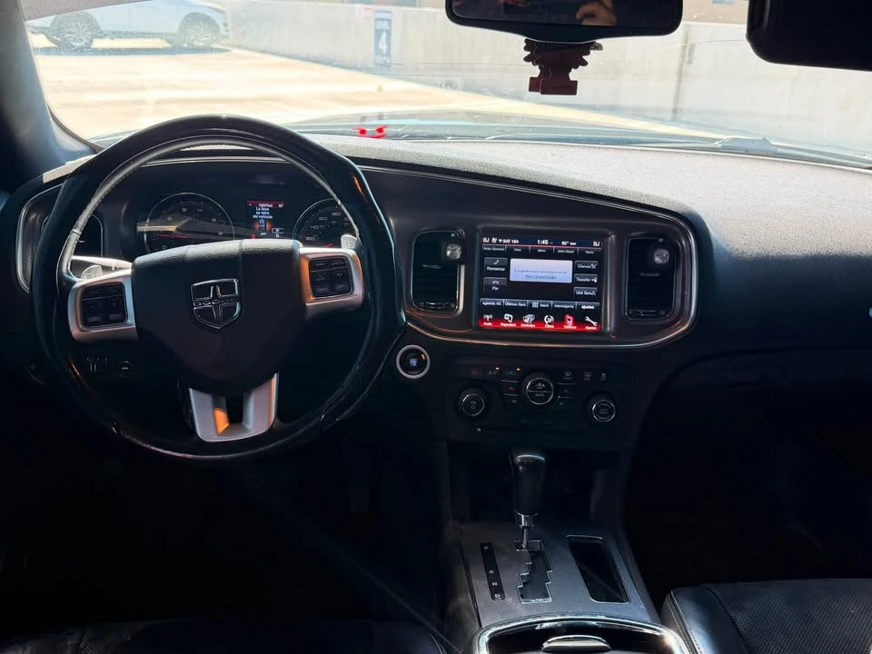 2011 Dodge Charger 7th Gen - Image 4 of 8