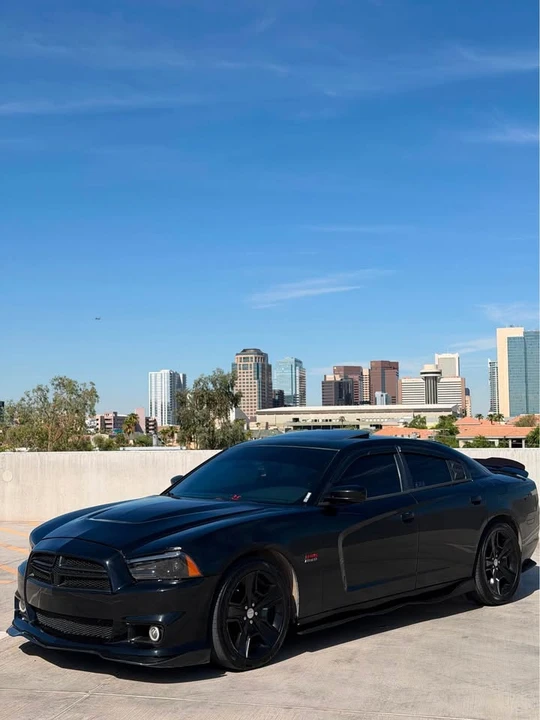 2011 Dodge Charger 7th Gen - Image 5 of 8